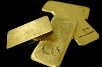Ouro encerra em alta de 0,45%, a US$ 4.419,70 por onça-troy 4 Ouro fecha em alta com dados de inflaçãonos EUA e perspectivas para Fed