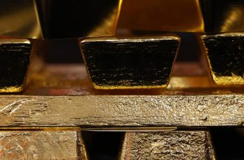 Ouro encerra em queda de 1,33%, cotado a US$ 4.281,30 por onça-troy 4 Ouro fecha em queda com ampliação das apostas de alta pelo Fed | Finanças