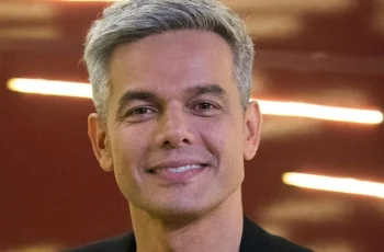 Otaviano Costa relembra turbulências na carreira durante passagem pela Record 8 'Meu maior erro foi ter acreditado na Record': o forte desabafo de Otaviano Costa, hoje no 'Dança dos Famosos 2026'. Contrato de 3 anos teve 14 meses de geladeira, mudanças inesperadas, programas rifados e projetos cancelados. Passo a passo!