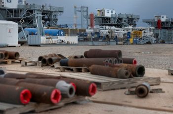 Petróleo Brent recua 2,69%, fechando a US$ 103,81 por barril em Londres 6 Preço do petróleo Brent recua quase 3% e negoceia abaixo dos 104 dólares