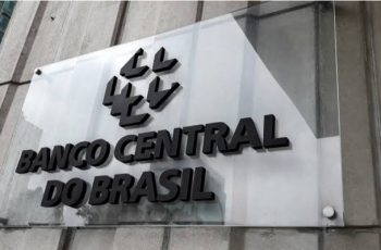 Mais de meio milhão de afastamentos por problemas mentais registrados no Brasil em 2025, segundo o Ministério da Previdência Social 1 JUROS SEGUEM ALTOS: Copom corta Selic para 13,75% ao ano na última reunião antes das eleições