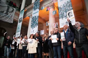 Universidad Nacional de La Plata entrega diploma honoris causa a sobreviventes de "la noche de los lápices" e familiares de desaparecidos 9 EL PAÍS