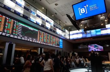 Ibovespa recua 0,6% e fecha a 182.341,08 pontos em meio a incertezas eleitorais e alta dos Treasuries 5 Ibovespa recua com pesquisas eleitorais e exterior desfavorável