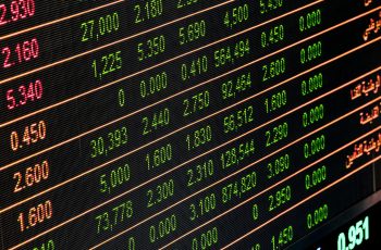 Ibovespa fecha em alta de 0,54%, a 186.502 pontos, impulsionado por Petrobras 2 Ibovespa sobe com Petrobras, mas STF e super quarta travam mercado