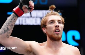 Campbell transforma paixão por artes marciais em carreira promissora após dificuldades escolares 4 Kurtis Campbell celebrates after winning on Dana White's Contender Series