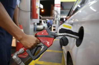 ANP aplica mais de R$ 700 milhões em multas a distribuidoras de combustíveis por práticas abusivas durante alta do preço do petróleo 5 ANP aplica mais de R$ 700 mi em multas por aumento abusivo nos preços dos combustíveis