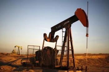 Petróleo Brent fecha em US$ 95,52 por barril, com alta de 7,80% devido a tensões no Irã 2 Cotação do Brent para entrega em novembro sobe 0,80%