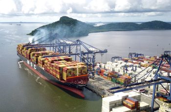Soja recua 0,25% e fecha a R$ 160,46 por saca no porto de Paranaguá 12 Cotação da soja se mantém acima dos R$ 160
