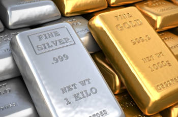 Ouro fecha em queda de 0,93%, a US$ 4.383,90 por onça-troy 1 Prata e ouro