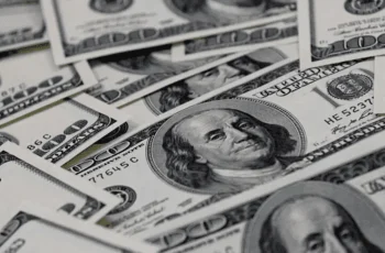 Dólar fecha em alta a R$ 5,10, com avanço de 0,22% 11 Dólar fecha o último pregão cotado a R$ 5,10