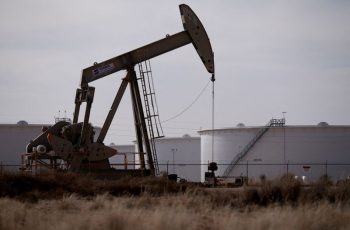 Petróleo Brent recua para menos de US$ 85 após ultrapassar os US$ 100 em meio a incertezas no mercado internacional 11 Guerra contra o Irã pressiona petróleo e reacende temor no mercado