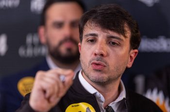 Renan Santos propõe mudança de discurso após derrota nas eleições presidenciais, buscando diálogo com a esquerda 10 Renan Santos modula discurso e atrai atenção de Anitta - 08/10/2026 - Política