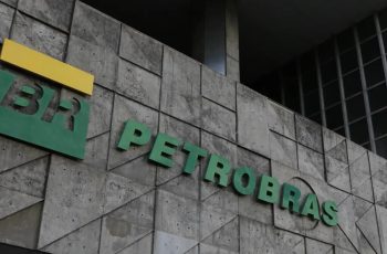 Ibovespa fecha em alta de 2,63%, aos 192.114,55 pontos, enquanto índice de volatilidade atinge recorde de 32,77 pontos. 5 Ibovespa bate recorde e o medo também, na véspera da eleição