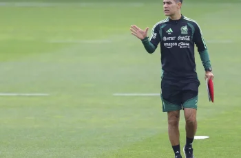 Estados Unidos e México se enfrentam no 80º clássico da Concacaf neste sábado no Arizona 12 Estados Unidos x México: Onde assistir, escalações e arbitragem