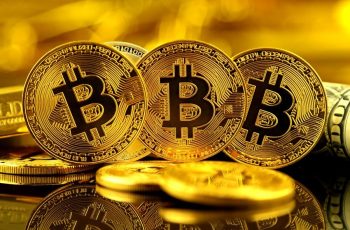 Bitcoin ultrapassa US$ 83 mil após recuo para menos de US$ 81 mil 1 Bitcoin recupera US$ 83 mil e ignora queda das bolsas