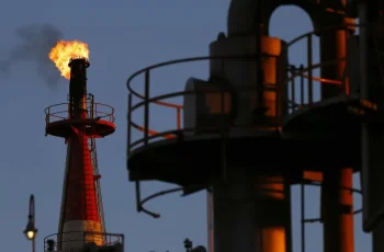 Petróleo Brent encerra em alta de 3,72%, a US$ 109,86 por barril 5 Cotação do Brent para entrega em dezembro sobe 3,72% para 109,86 dólares