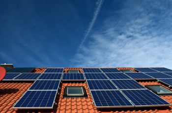 Petróleo continua a desempenhar papel crucial na segurança de abastecimento, afirma especialista 8 Infra em 1 Minuto: o novo trilema energético